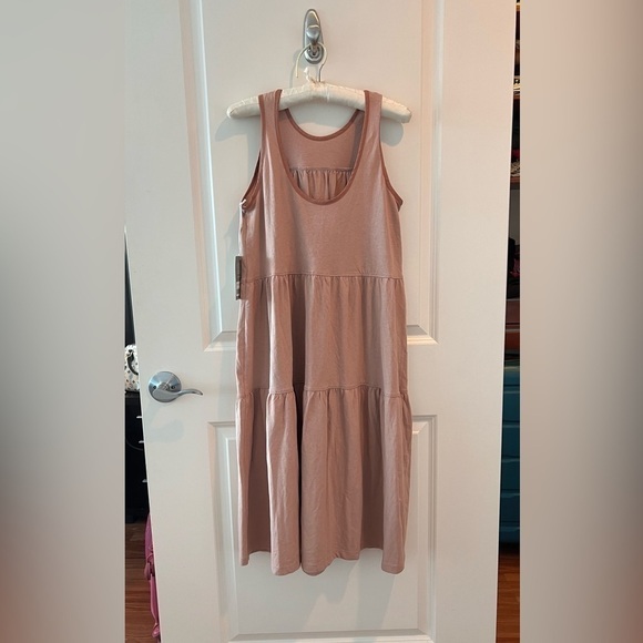 Everlane The Weekend Tiered Dress NWT - Picture 9 of 15